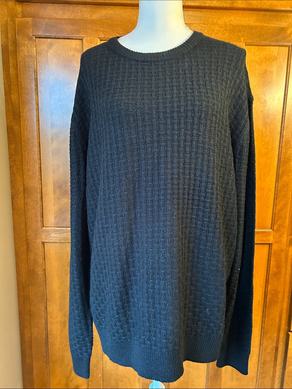 Express Women’s Crewneck Long Sleeve Waffle Textured Black Sweater. Sz XL